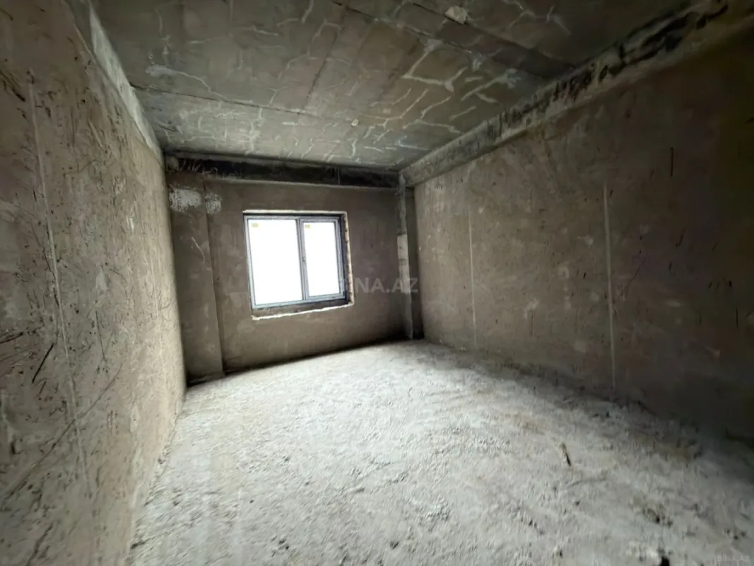 Satılır 3 otaqlı mənzil 139 m²