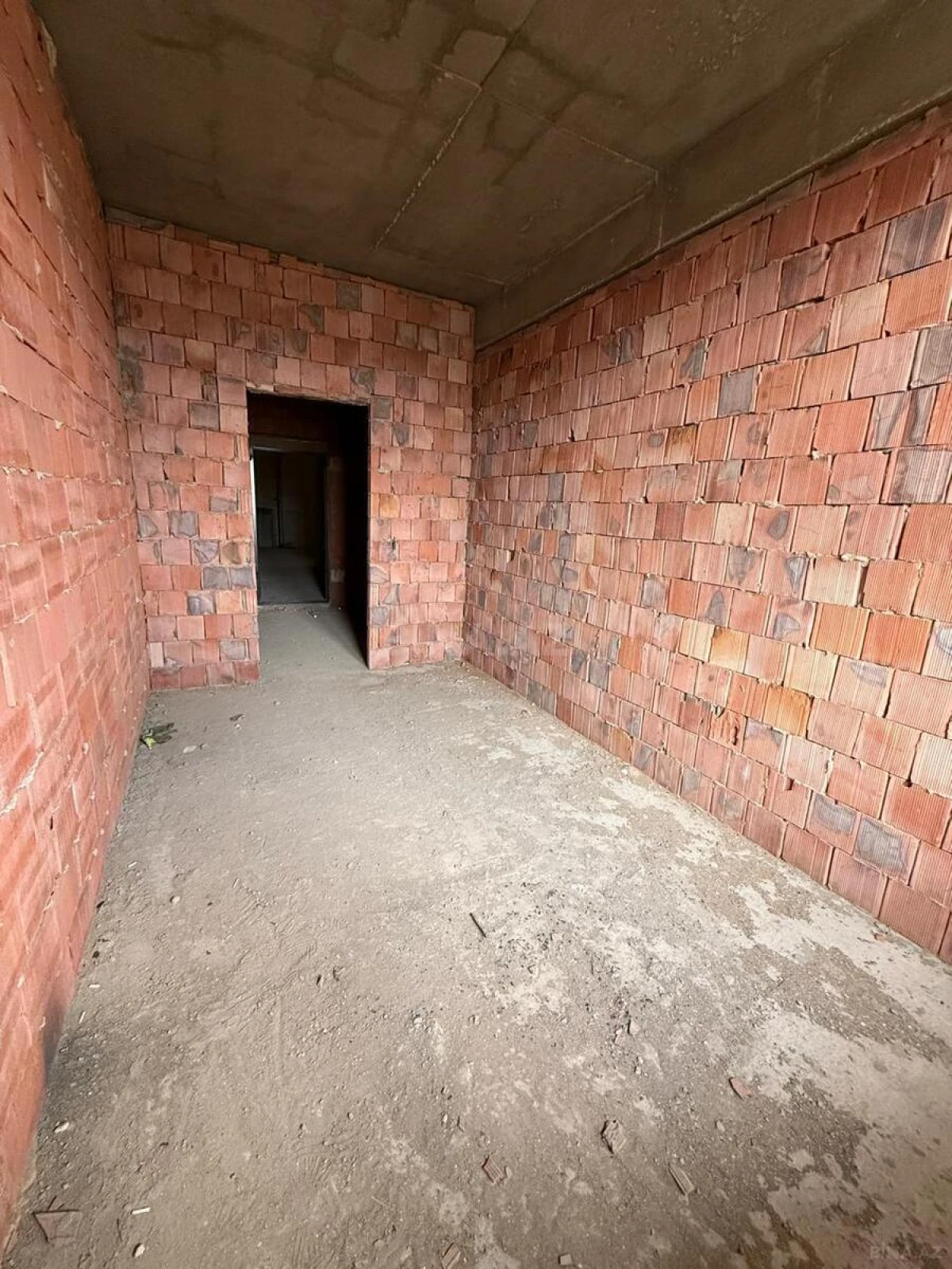 Satılır 1 otaqlı mənzil 55.2 m²