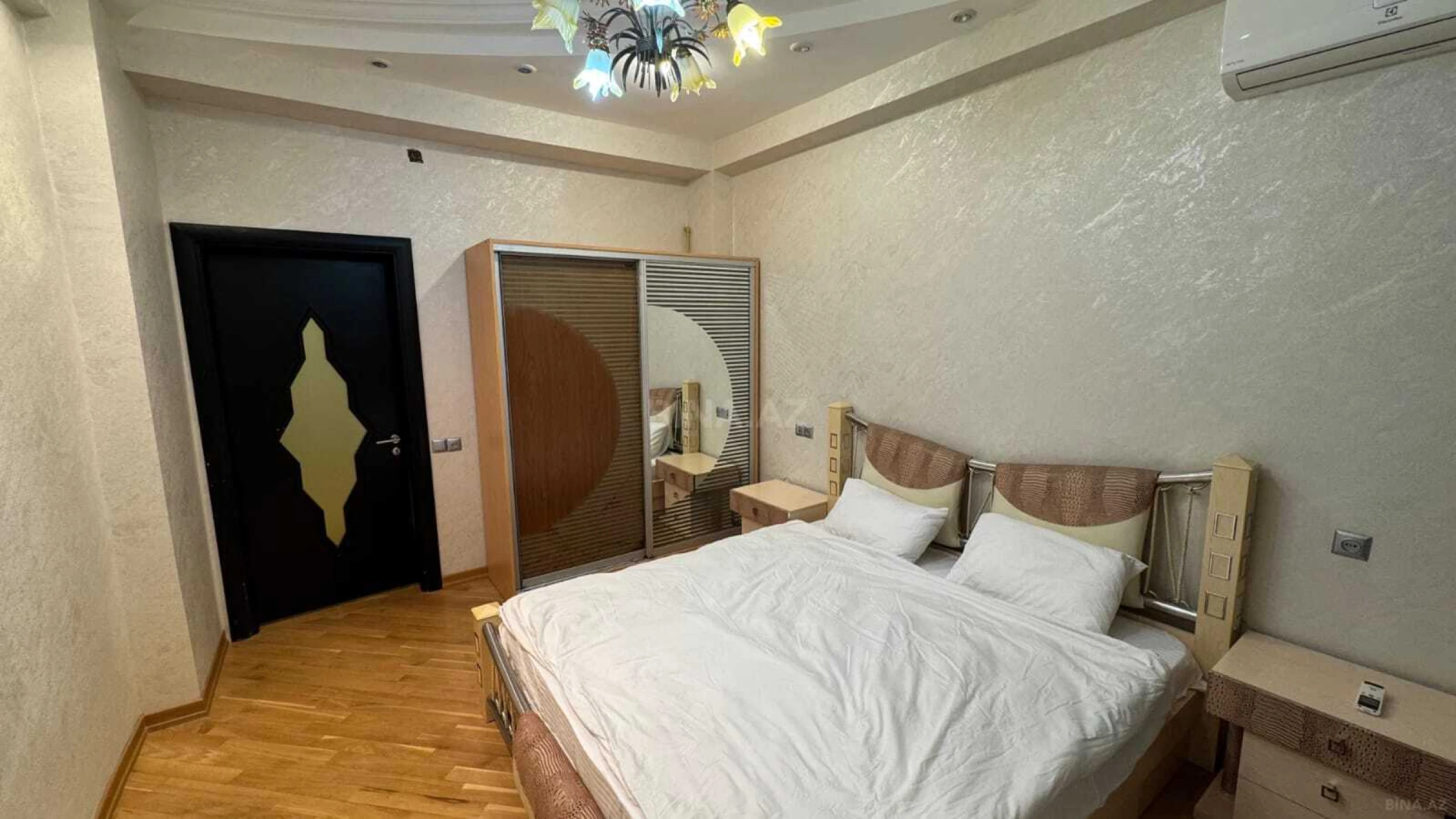 Kirayə verilir 3 otaqlı mənzil 115 m²