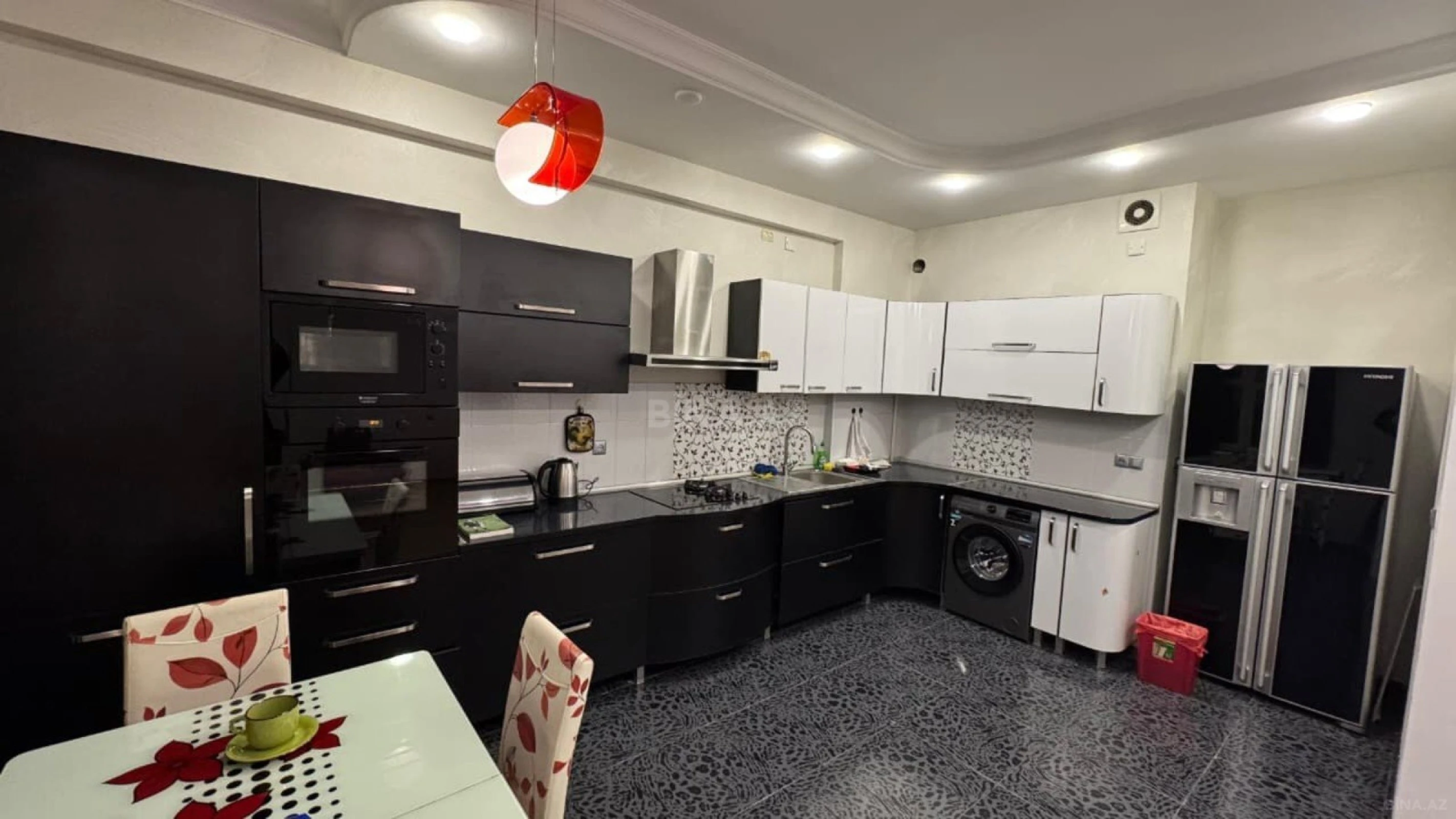 Kirayə verilir 3 otaqlı mənzil 115 m²
