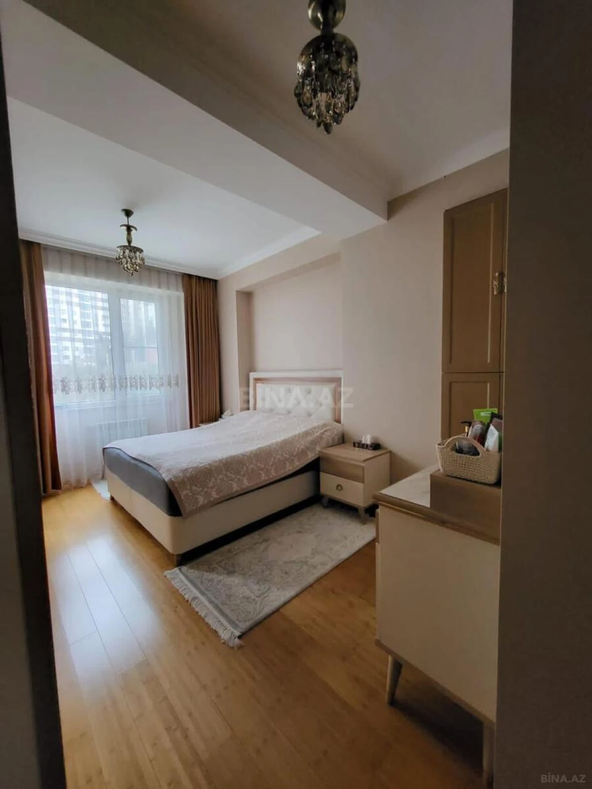 Satılır 3 otaqlı mənzil 95.5 m²