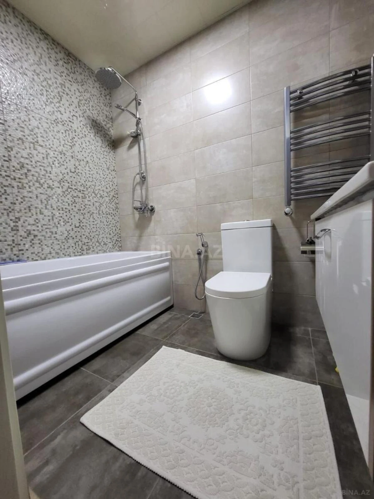 Satılır 3 otaqlı mənzil 95.5 m²