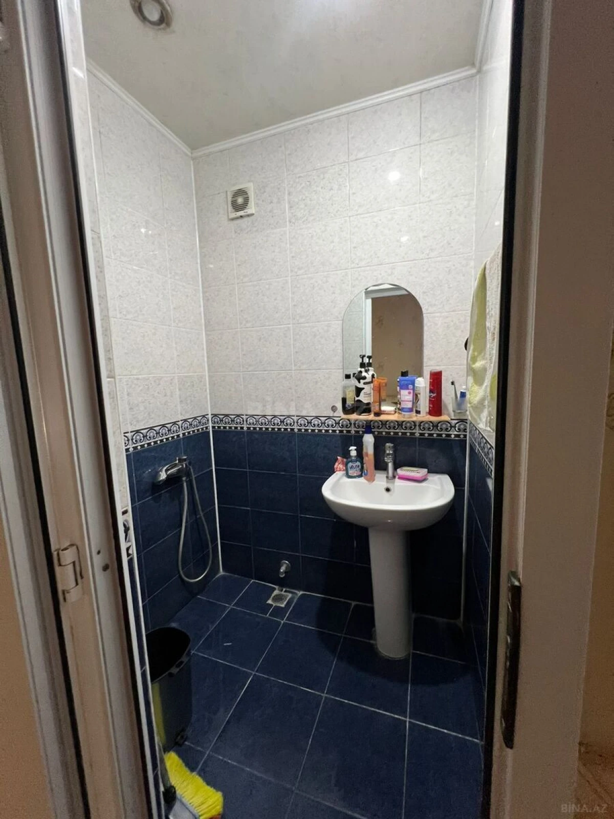 Kirayə verilir 2 otaqlı mənzil 67 m²
