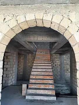 Satılır 10 otaqlı həyət evi 436 m²