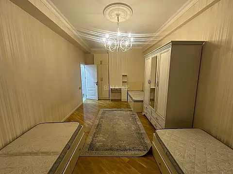 Kirayə verilir 3 otaqlı mənzil 110 m²