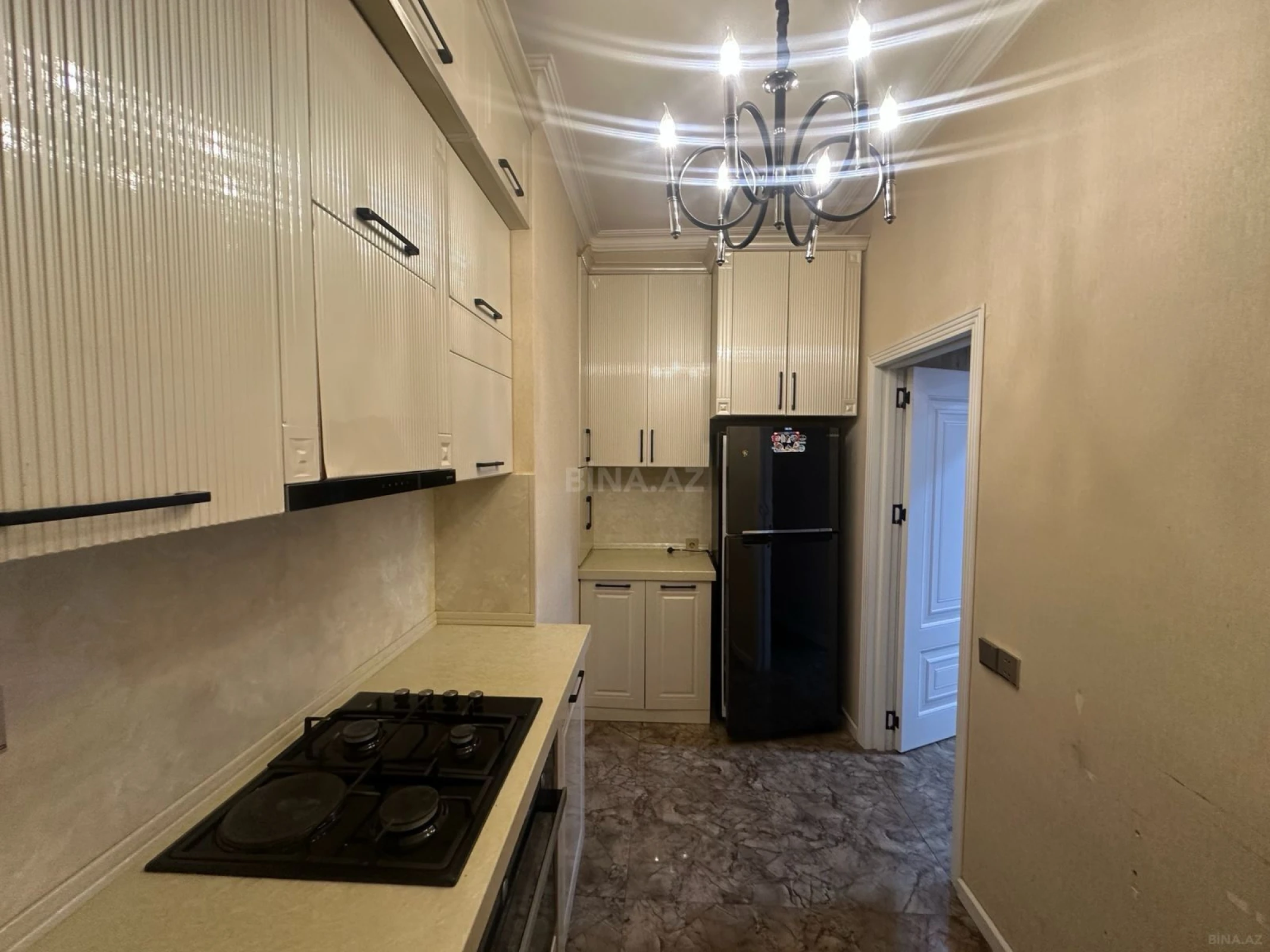 Kirayə verilir 3 otaqlı mənzil 110 m²