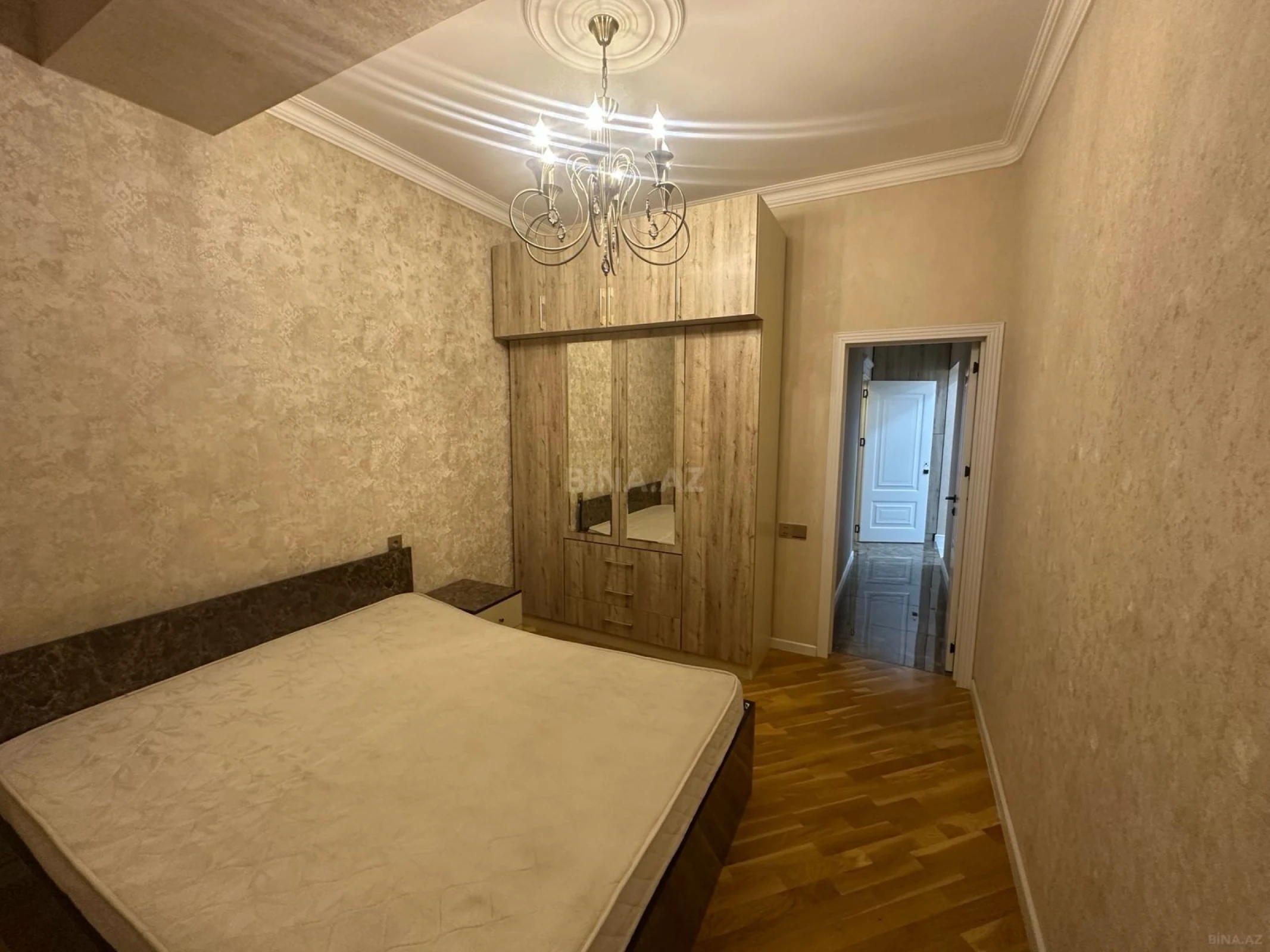 Kirayə verilir 3 otaqlı mənzil 110 m²