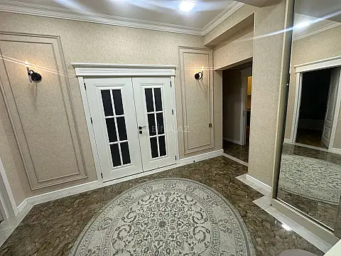 Kirayə verilir 3 otaqlı mənzil 110 m²