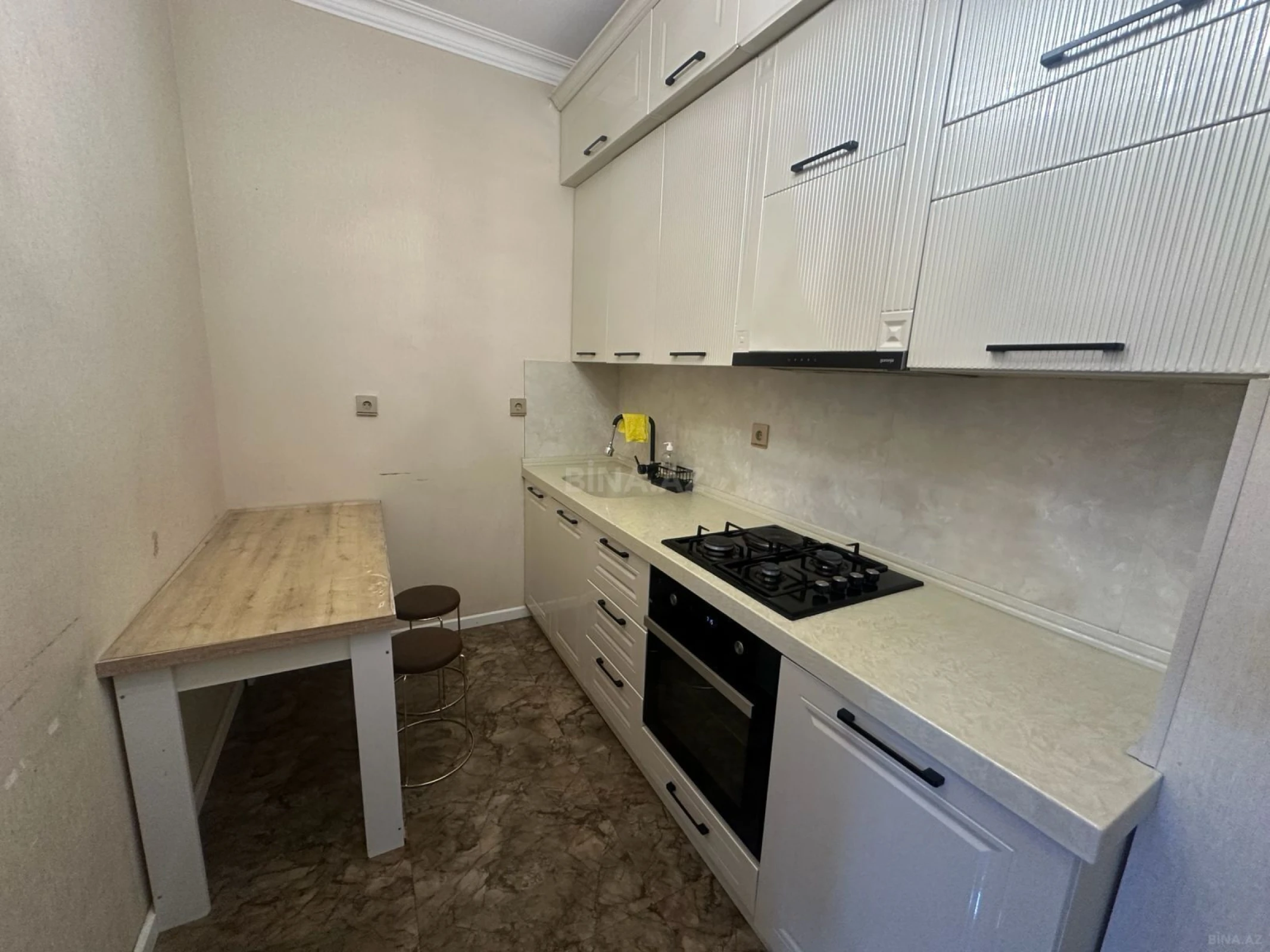 Kirayə verilir 3 otaqlı mənzil 110 m²