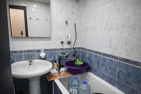 Satılır 2 otaqlı mənzil 45 m²
