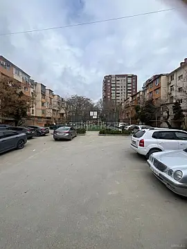 Satılır 2 otaqlı mənzil 45 m²