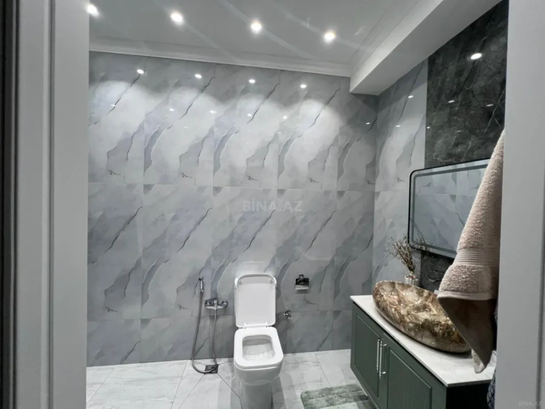 Satılır 3 otaqlı mənzil 147 m²