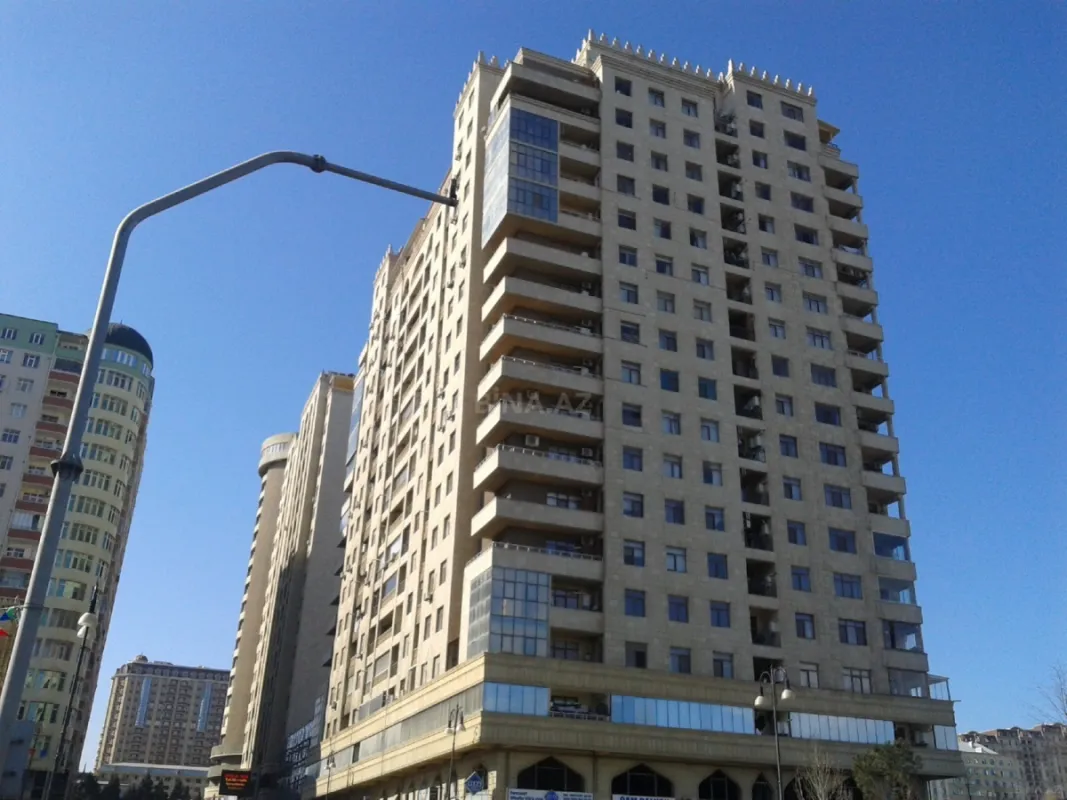 Satılır 2 otaqlı mənzil 72 m²