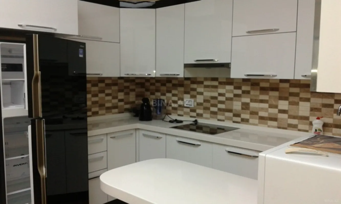 Satılır 2 otaqlı mənzil 72 m²