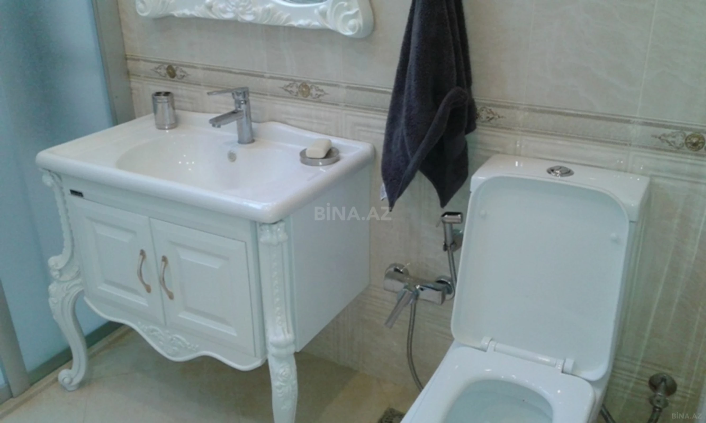 Satılır 2 otaqlı mənzil 72 m²