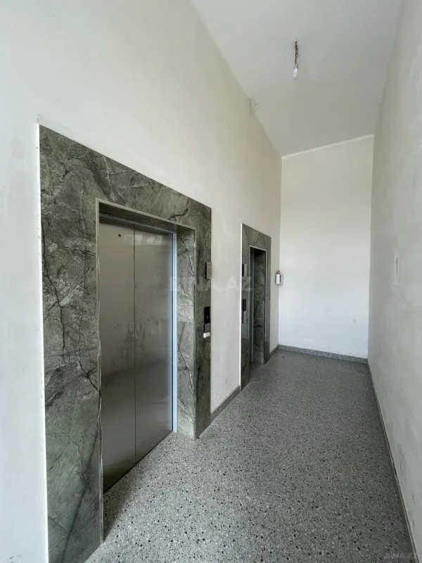 Satılır 2 otaqlı mənzil 65.6 m²