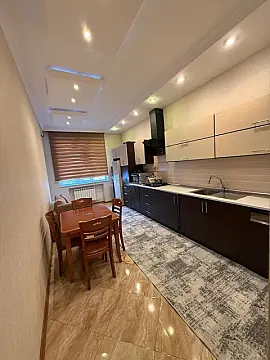 Kirayə verilir 3 otaqlı mənzil 115 m²