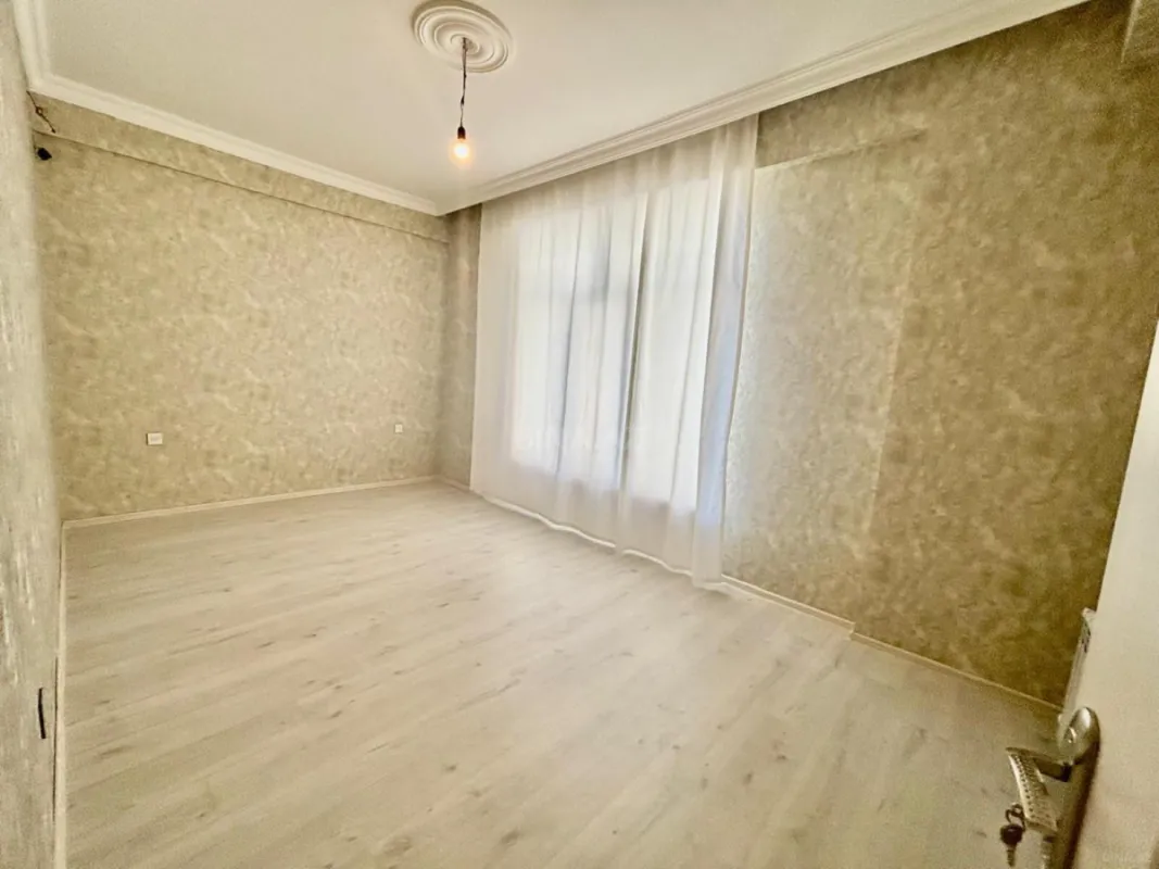 Kirayə verilir 3 otaqlı ofis 90 m²