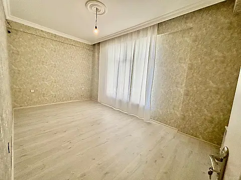 Kirayə verilir 3 otaqlı ofis 90 m²