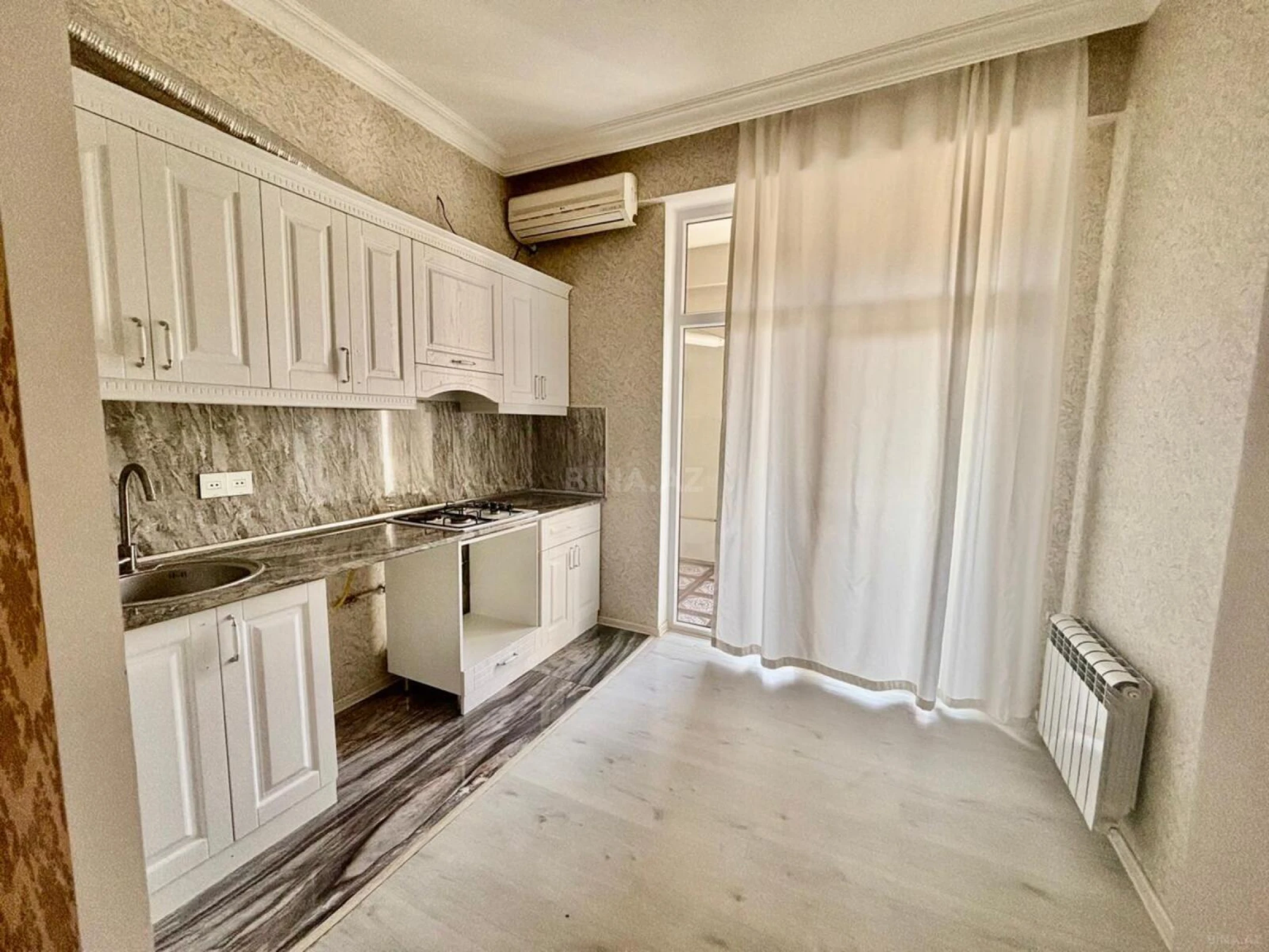 Kirayə verilir 3 otaqlı ofis 90 m²