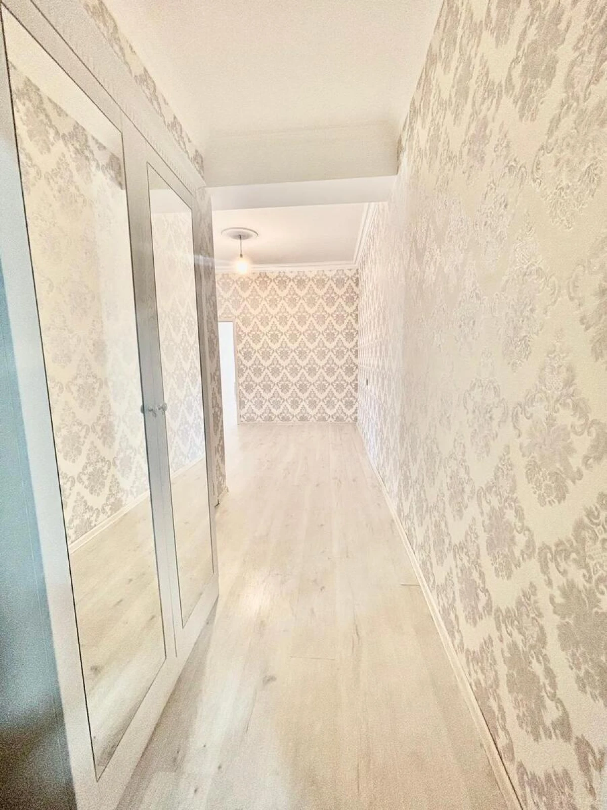 Kirayə verilir 3 otaqlı ofis 90 m²