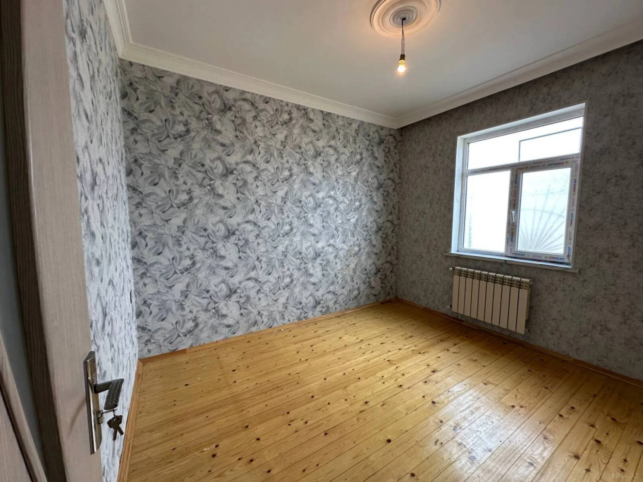Satılır 2 otaqlı həyət evi 60 m²
