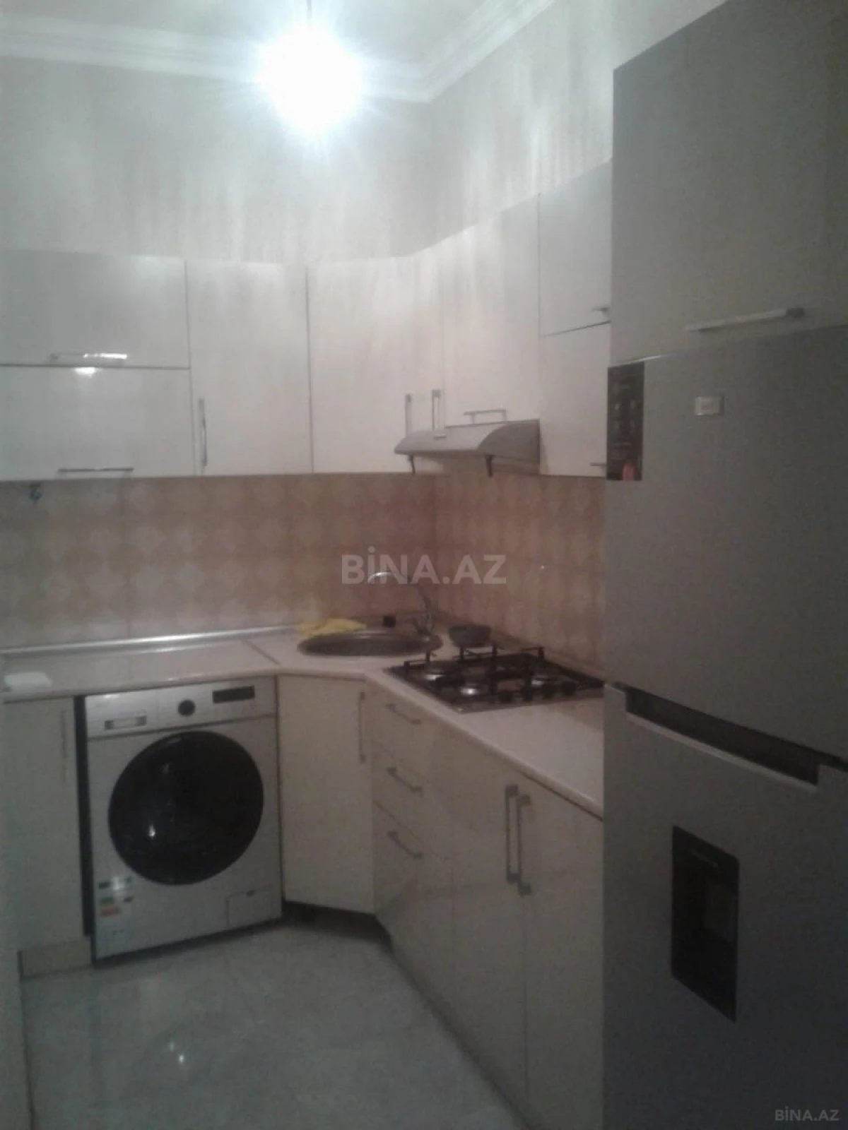 Kirayə verilir 2 otaqlı mənzil 65 m²