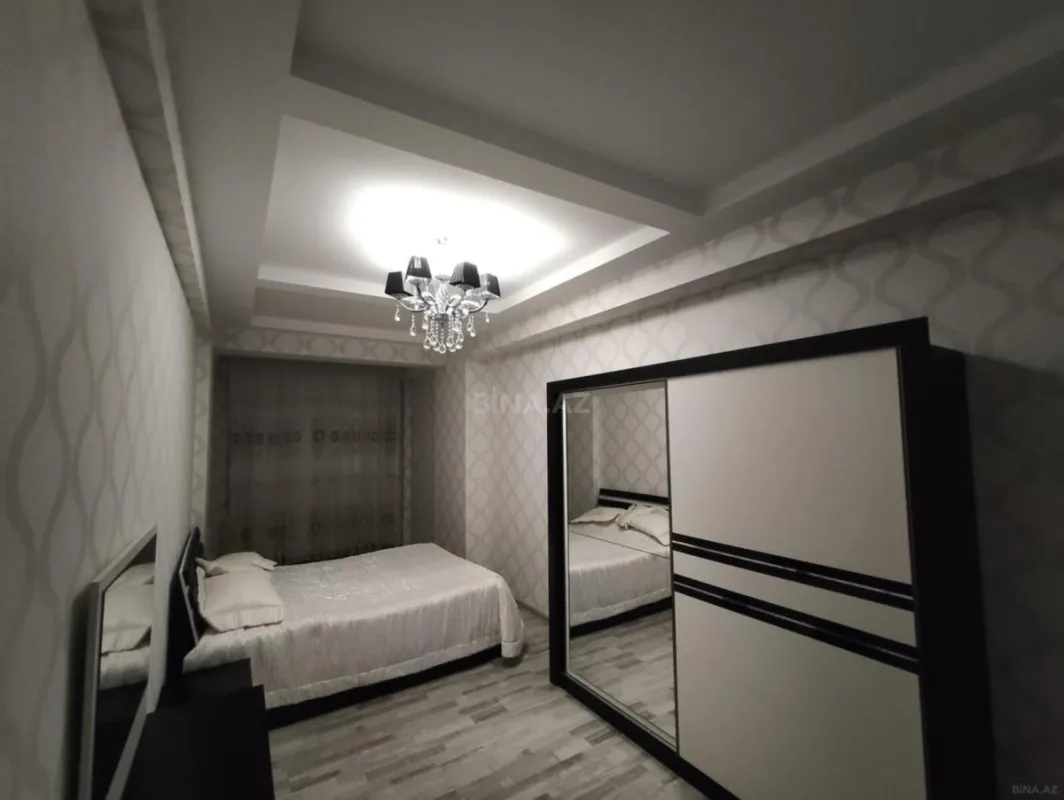 Kirayə verilir 4 otaqlı mənzil 185 m²
