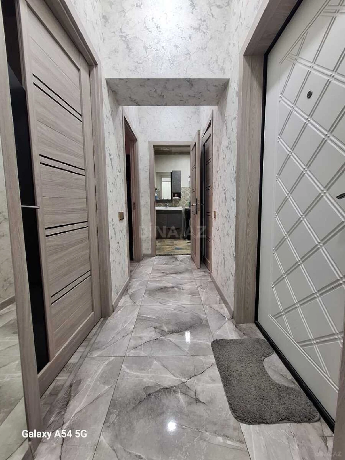 Satılır 3 otaqlı mənzil 71.5 m²