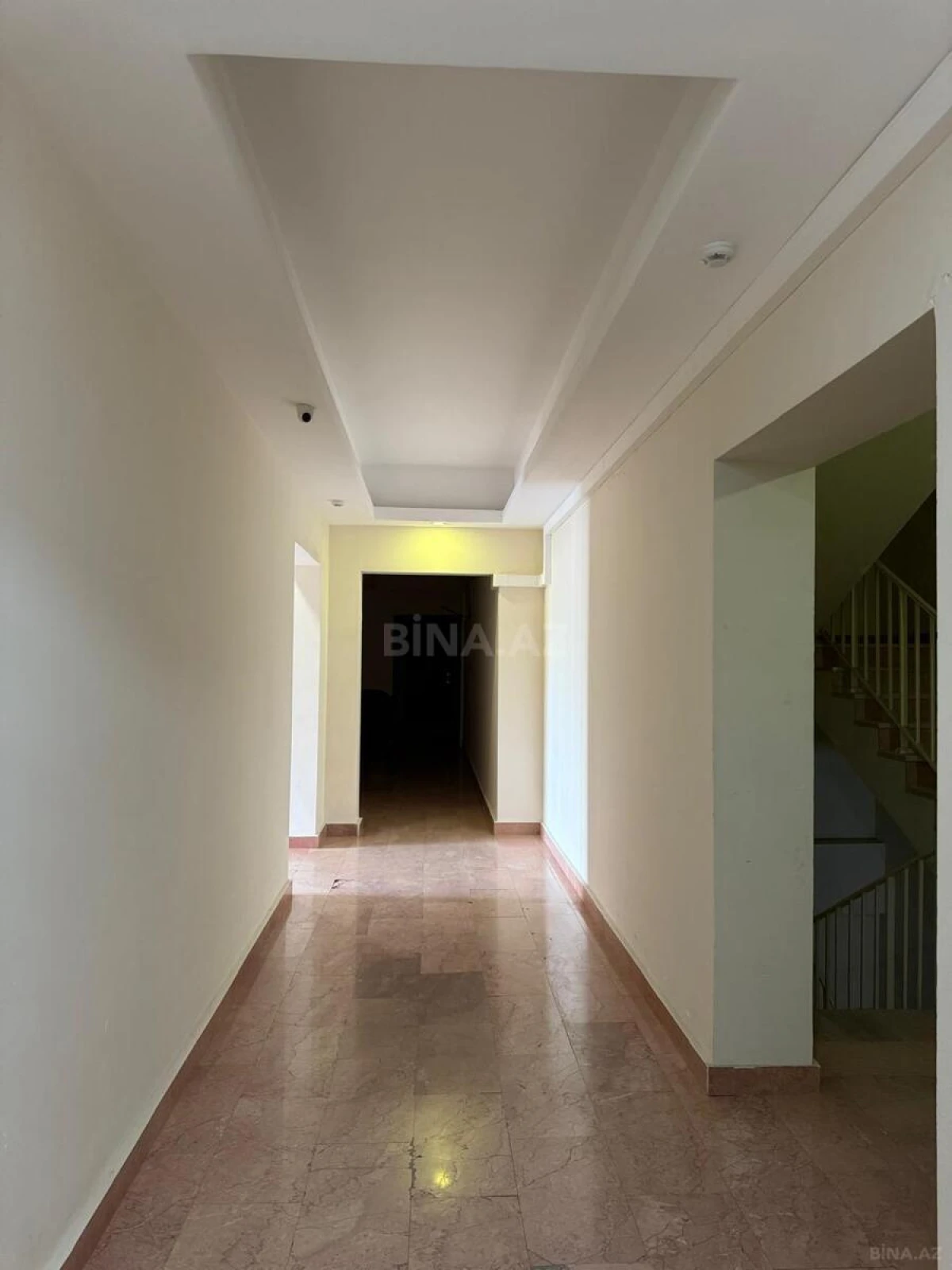 Satılır 2 otaqlı mənzil 75 m²