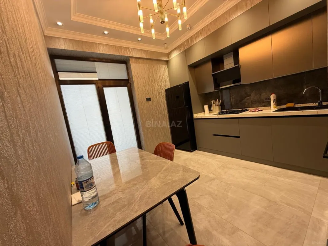 Satılır 2 otaqlı mənzil 75 m²