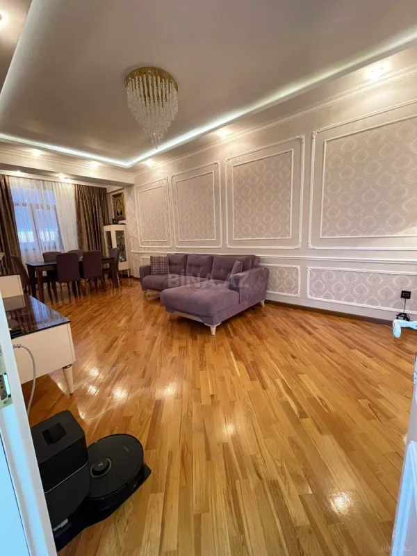 Satılır 2 otaqlı mənzil 110 m²