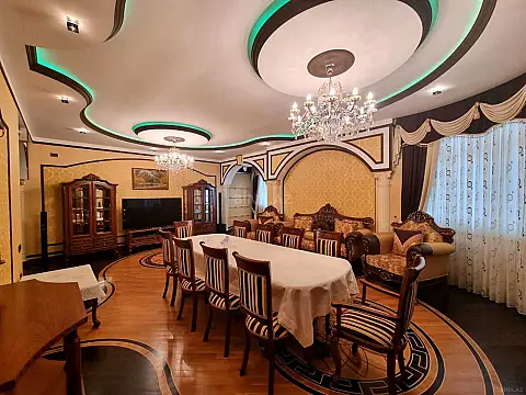 Kirayə verilir 4 otaqlı mənzil 210 m²