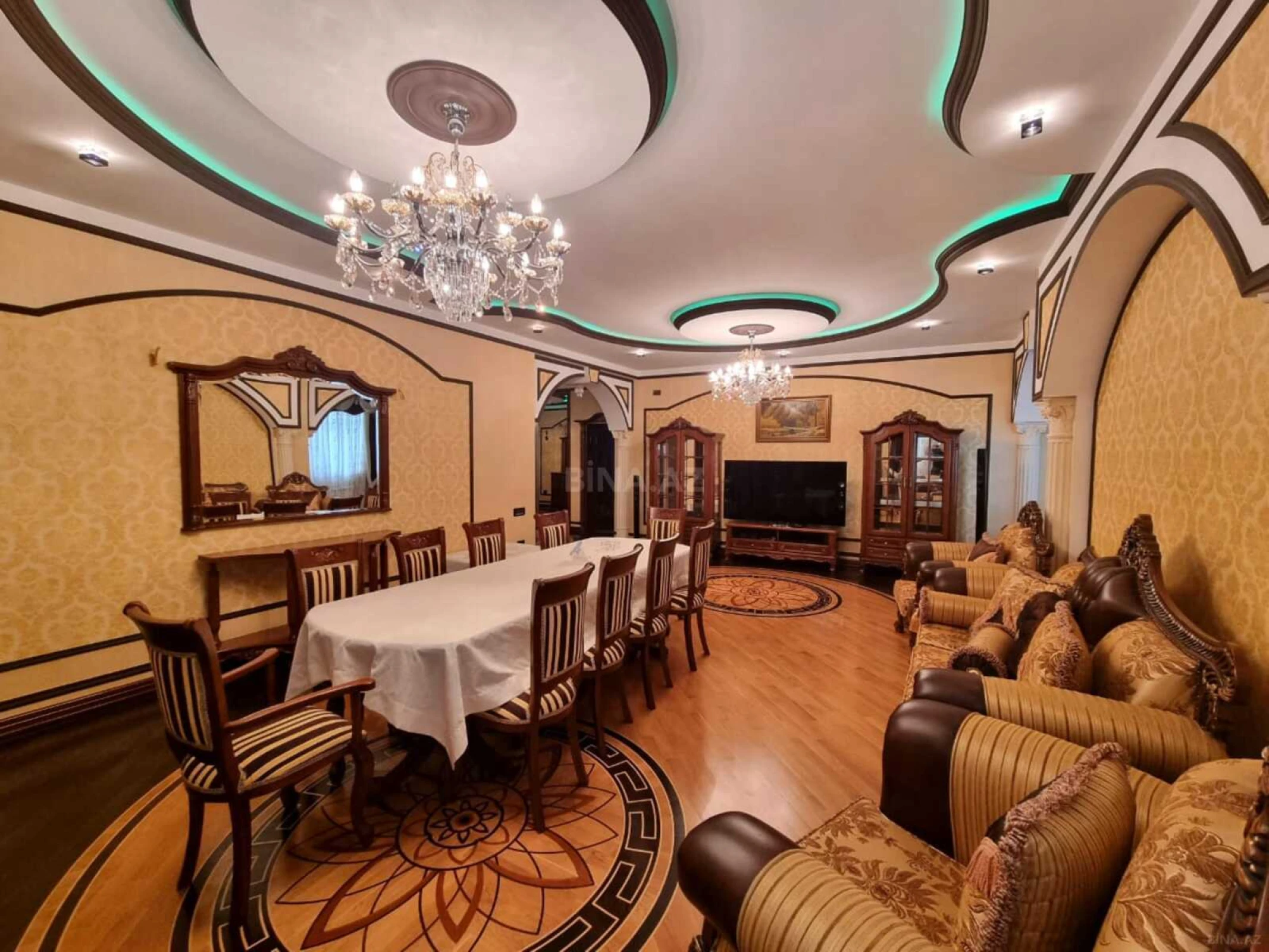 Kirayə verilir 4 otaqlı mənzil 210 m²