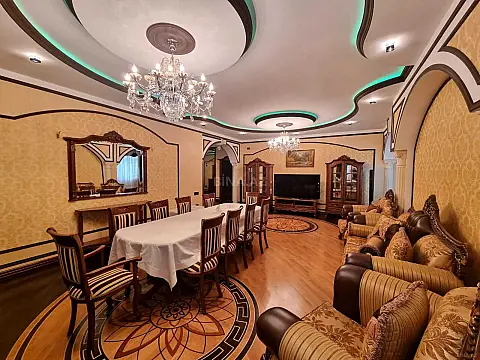 Kirayə verilir 4 otaqlı mənzil 210 m²