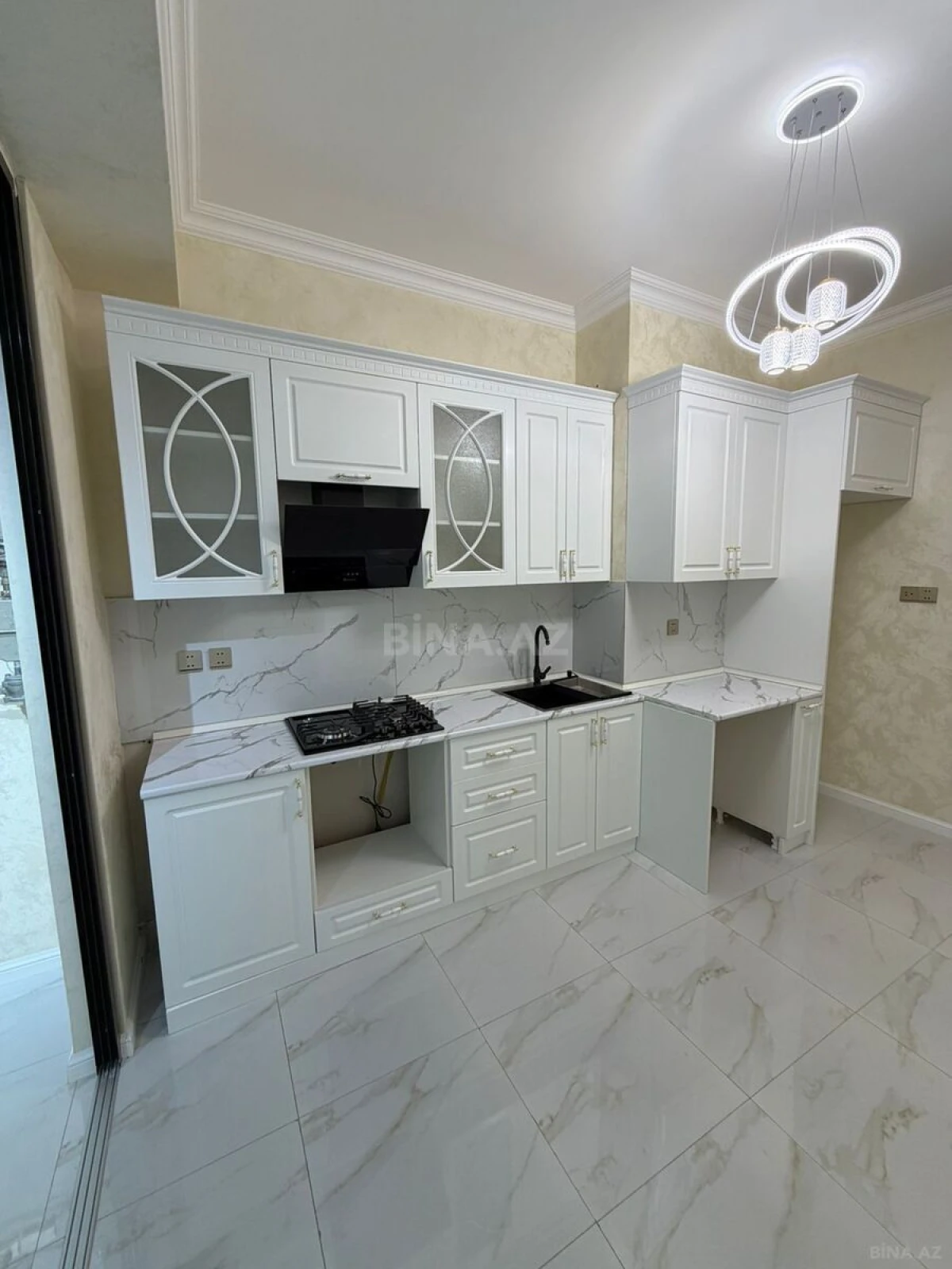 Satılır 3 otaqlı mənzil 79 m²