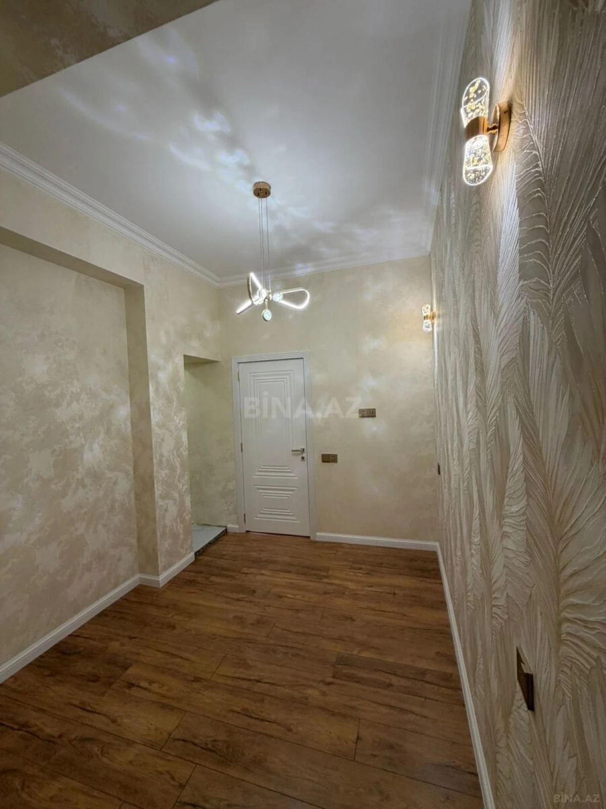 Satılır 3 otaqlı mənzil 79 m²