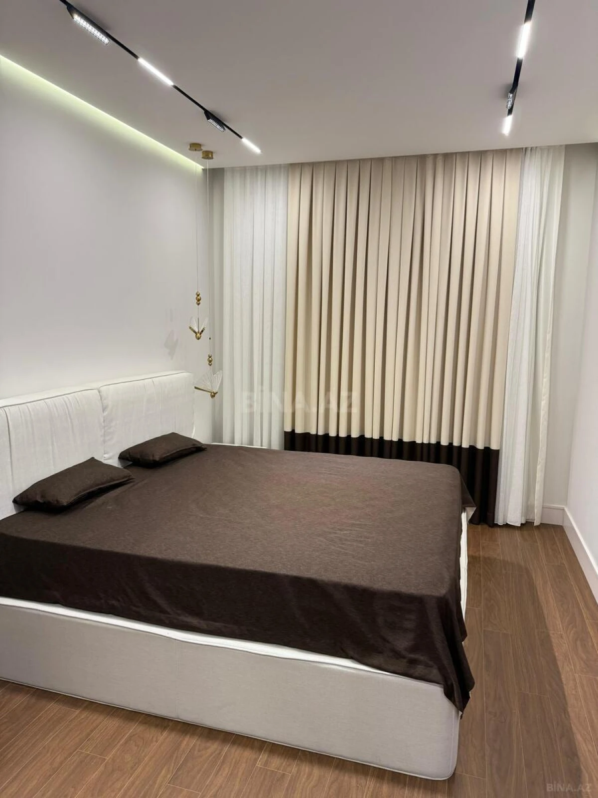 Kirayə verilir 2 otaqlı mənzil 97 m²