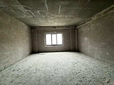 Satılır 5 otaqlı mənzil 256 m²