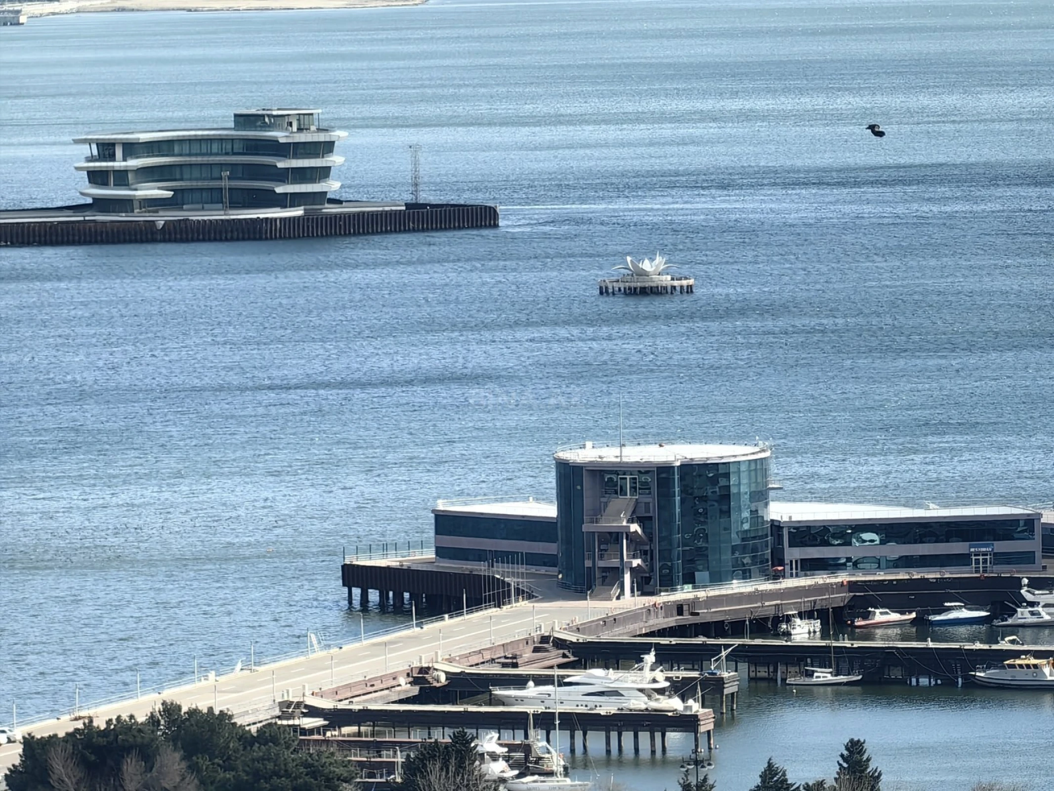 Satılır 3 otaqlı mənzil 117 m²