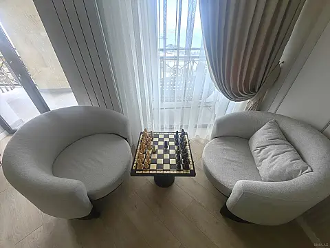 Satılır 3 otaqlı mənzil 117 m²