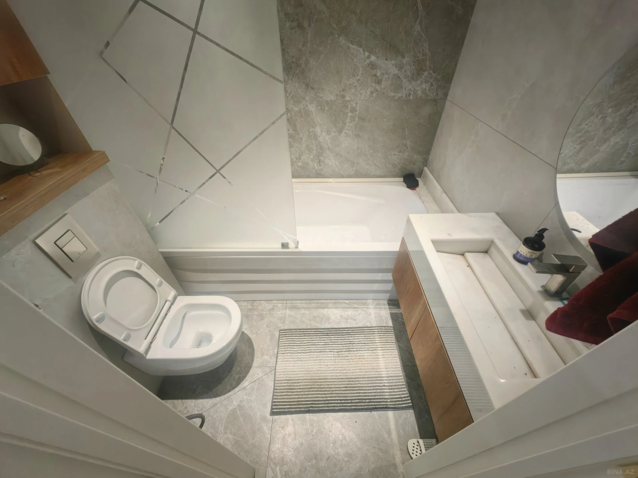 Satılır 3 otaqlı mənzil 117 m²