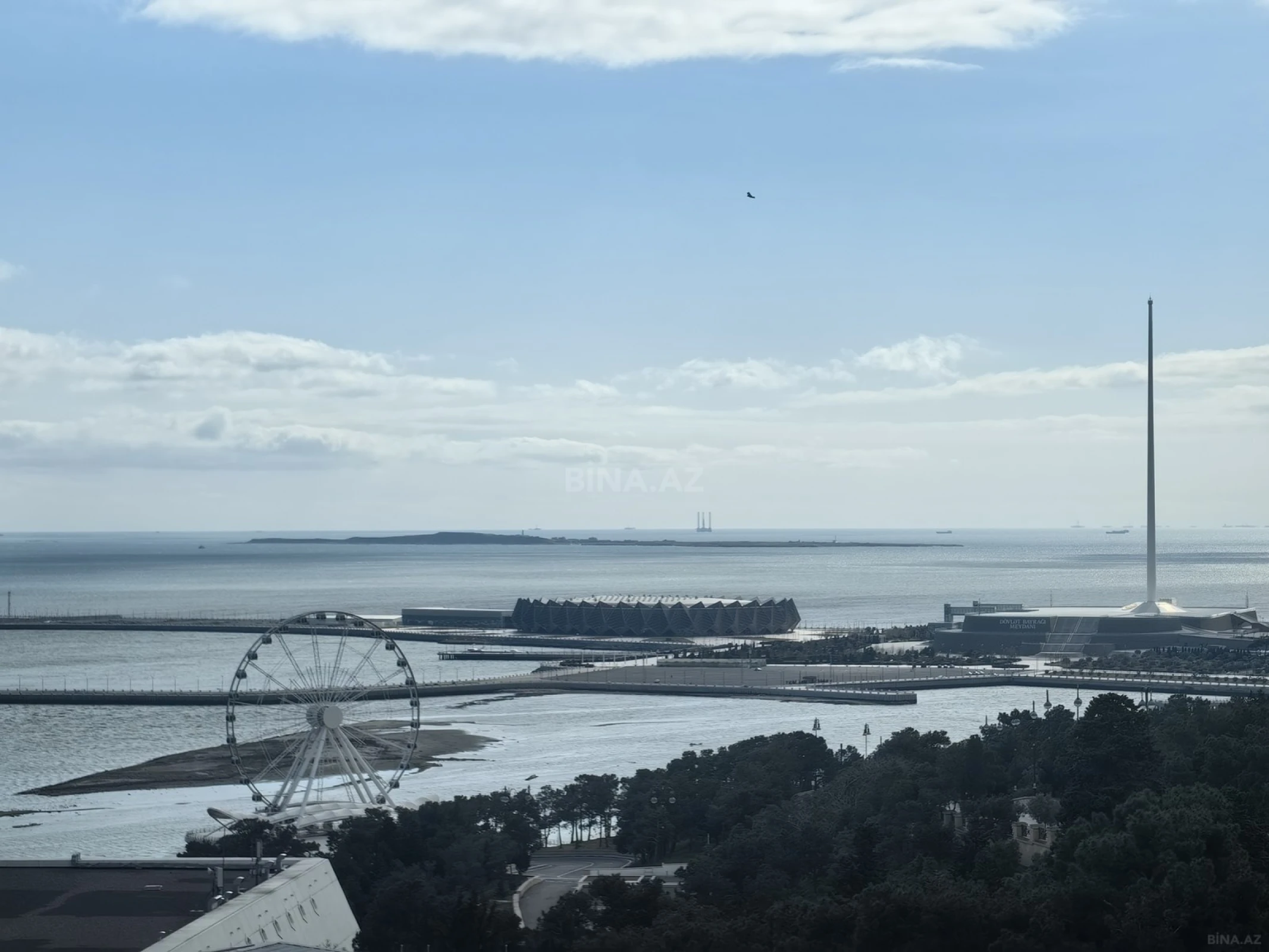 Satılır 3 otaqlı mənzil 117 m²