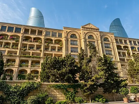 Satılır 3 otaqlı mənzil 117 m²