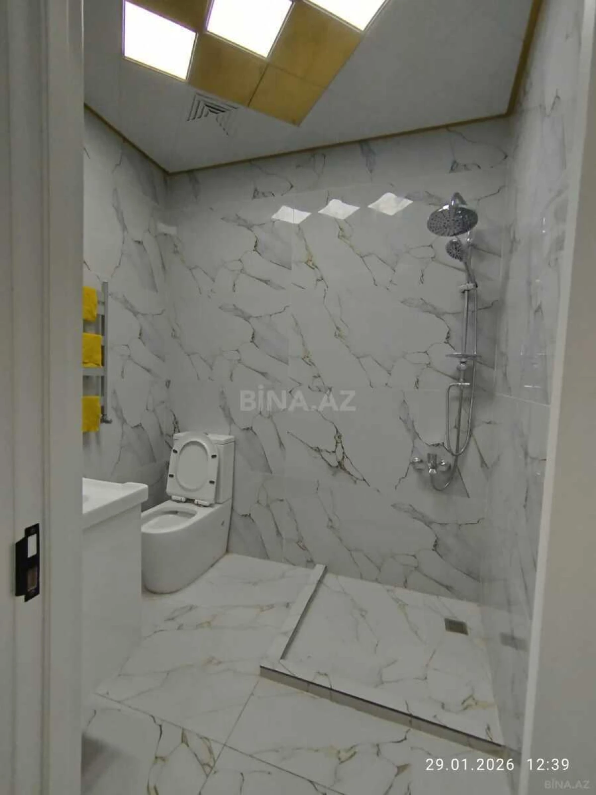 Satılır 2 otaqlı mənzil 62 m²