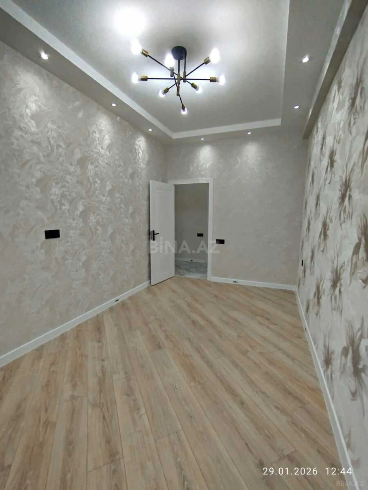 Satılır 2 otaqlı mənzil 62 m²
