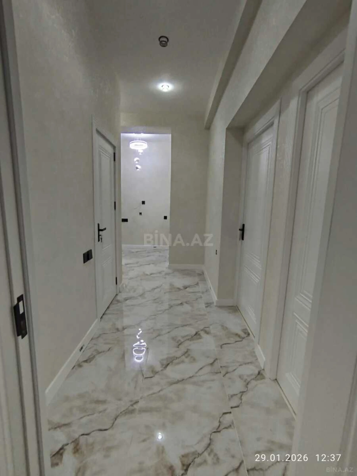 Satılır 2 otaqlı mənzil 62 m²