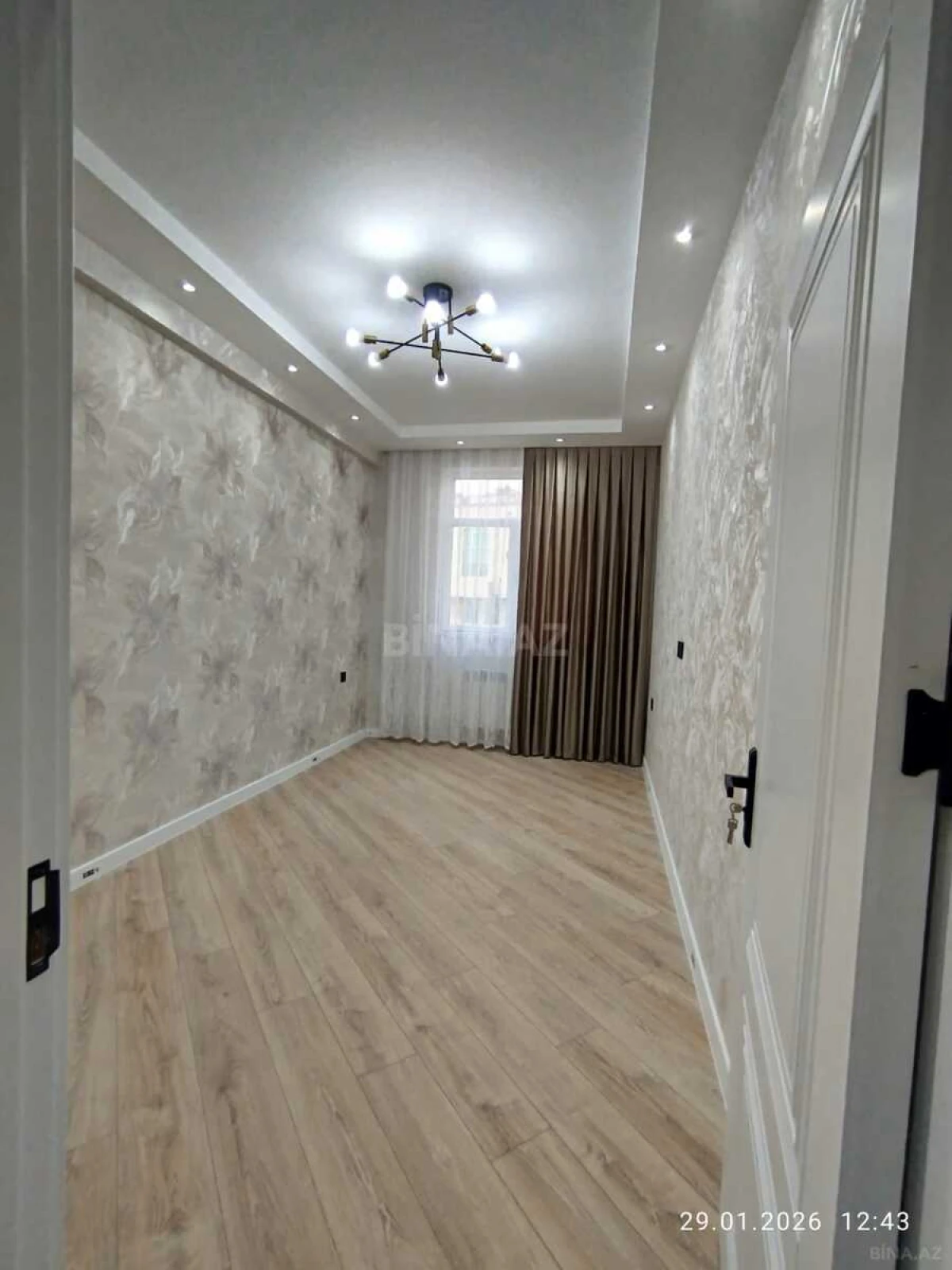 Satılır 2 otaqlı mənzil 62 m²