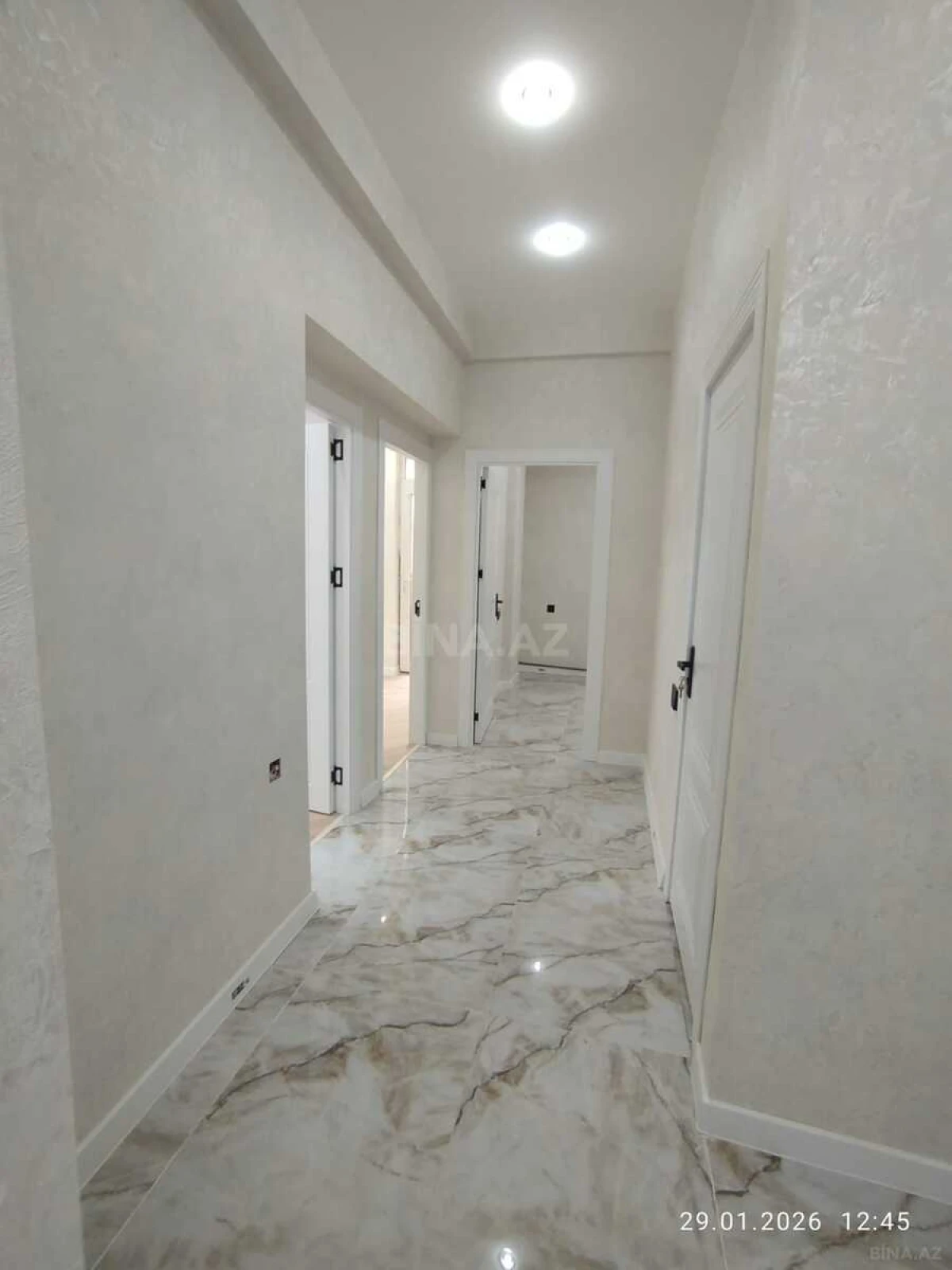 Satılır 2 otaqlı mənzil 62 m²