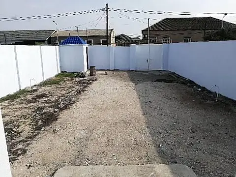 Satılır 4 otaqlı həyət evi 125 m²